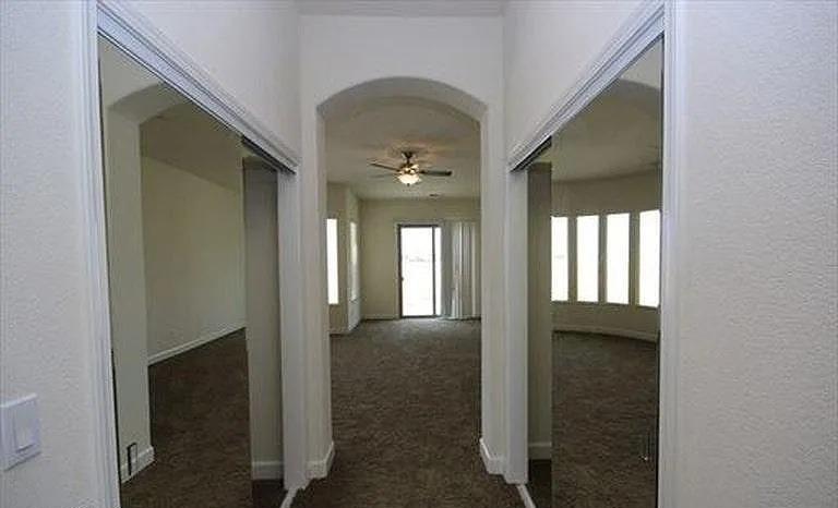 Martingale Court, Wilton, California image 16