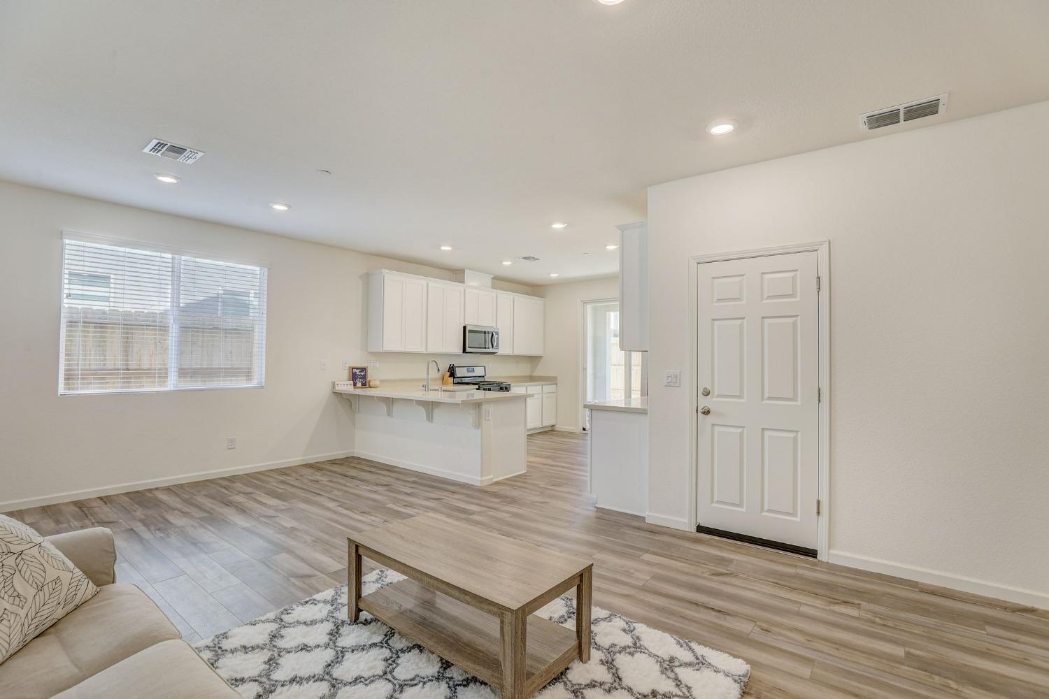 Ring Neck Lane, Rocklin, California image 5