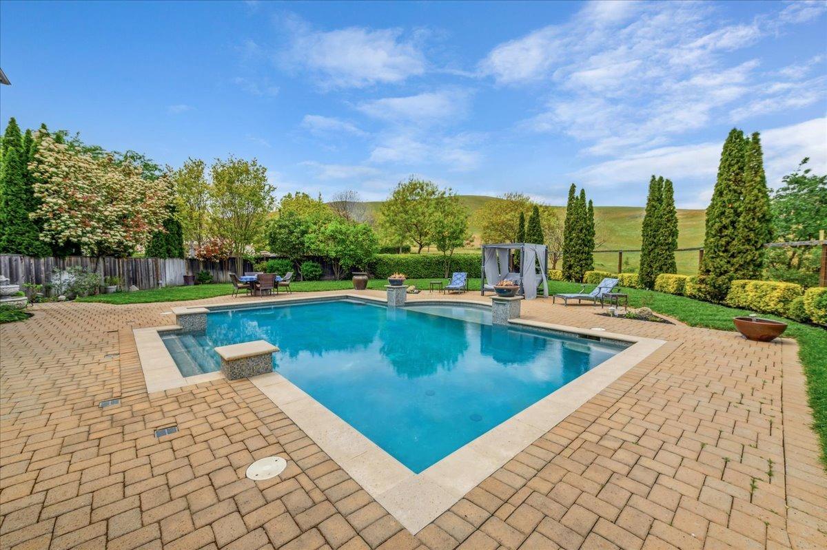 Detail Gallery Image 27 of 35 For 218 Glory Lily Ct, San Ramon,  CA 94582 - 6 Beds | 4 Baths