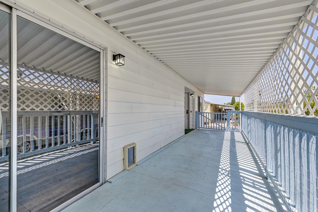 Detail Gallery Image 4 of 35 For 163 Rimma Way, Roseville,  CA 95661 - 2 Beds | 2 Baths