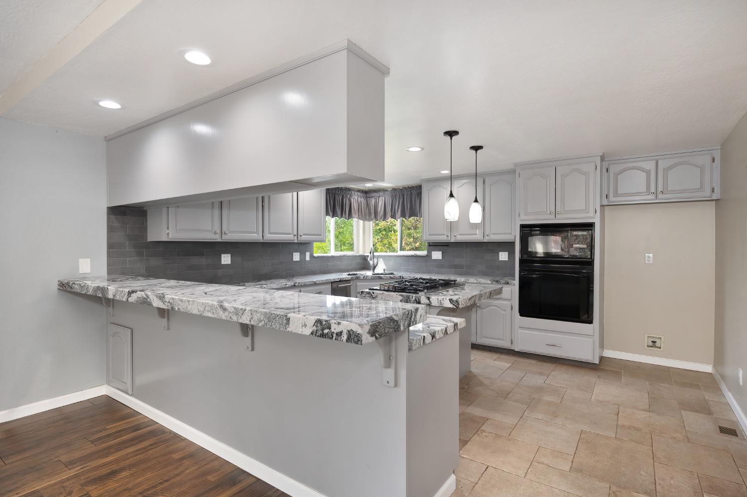 Detail Gallery Image 5 of 73 For 285 Fairidge Dr, Applegate,  CA 95703 - 4 Beds | 2/1 Baths