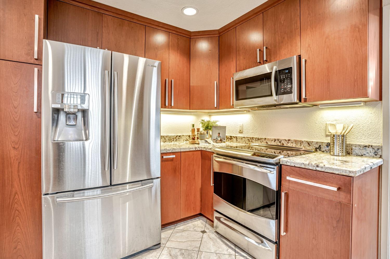 Detail Gallery Image 12 of 40 For 9565 Mirandy Dr, Sacramento,  CA 95827 - 4 Beds | 2 Baths