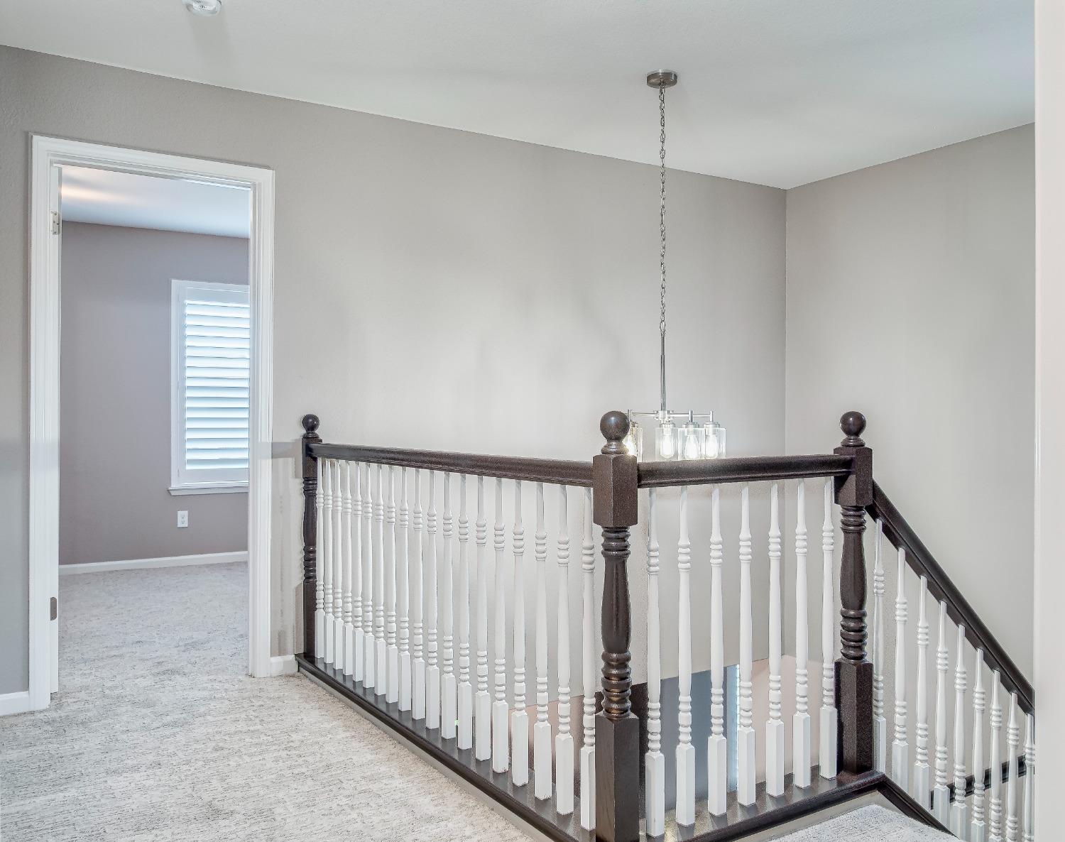 Hemlock Court, Hollister, California image 32