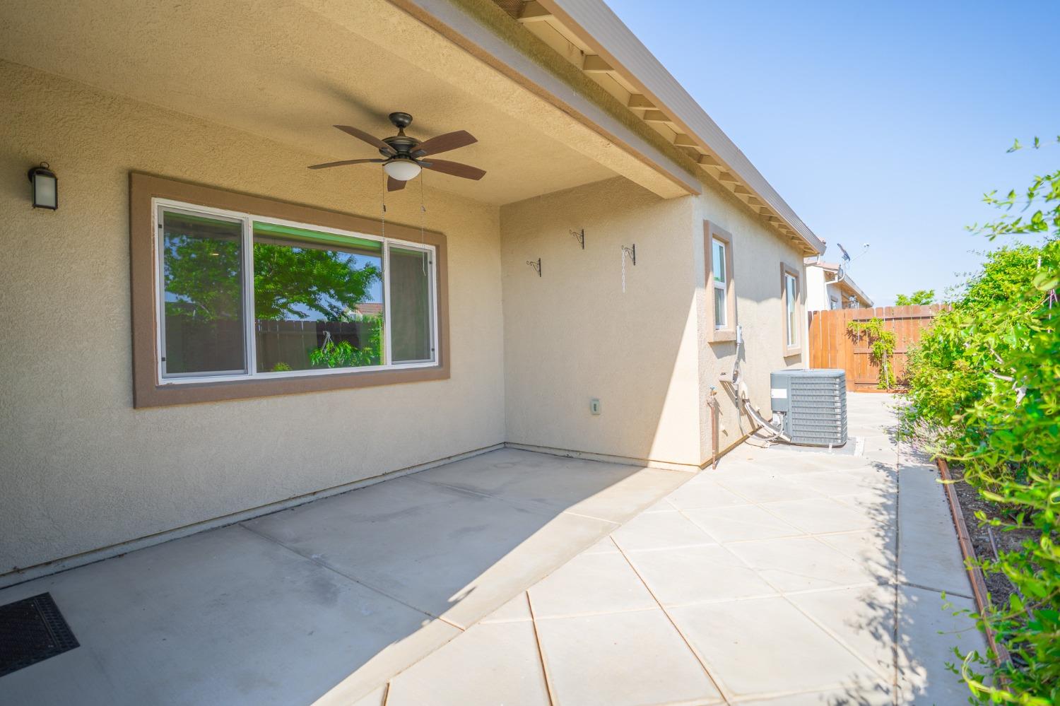 Detail Gallery Image 41 of 66 For 737 Betten St, Los Banos,  CA 93635 - 2 Beds | 2 Baths