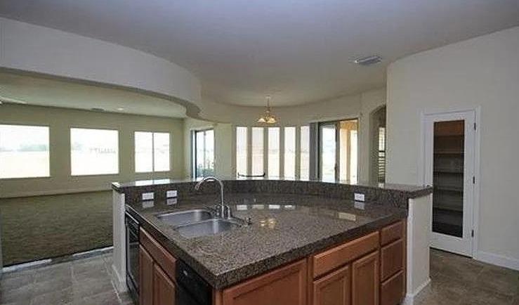 Martingale Court, Wilton, California image 6