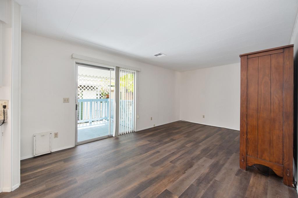 Detail Gallery Image 18 of 35 For 163 Rimma Way, Roseville,  CA 95661 - 2 Beds | 2 Baths