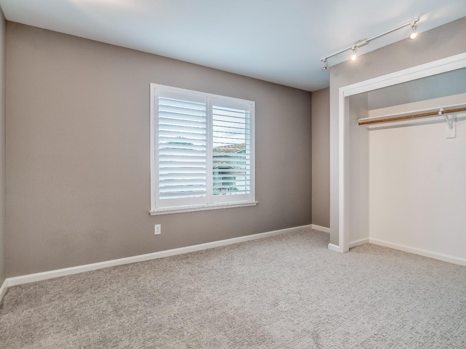 Hemlock Court, Hollister, California image 36