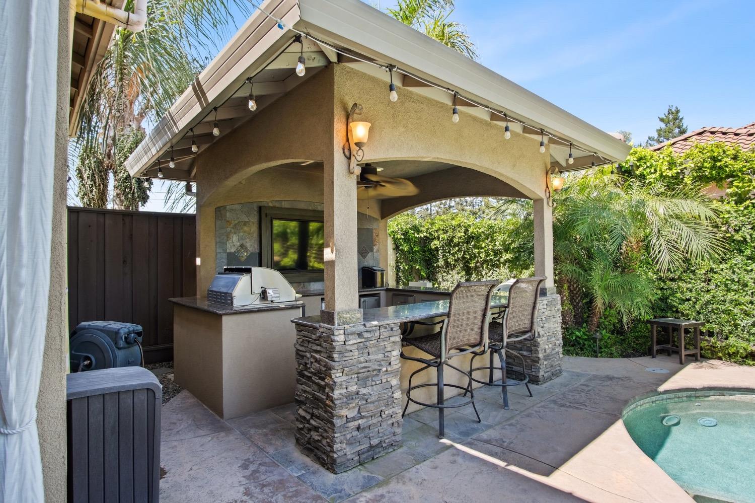 Hillglen Avenue, Modesto, California image 37