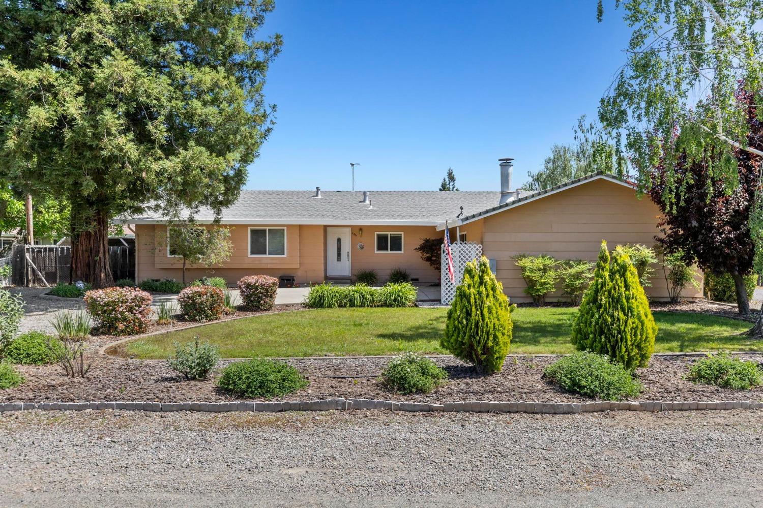 Detail Gallery Image 2 of 75 For 4361 Dresser Rd, Yuba City,  CA 95993 - 4 Beds | 3 Baths
