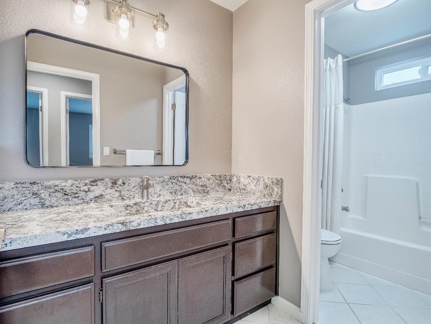 Hemlock Court, Hollister, California image 43