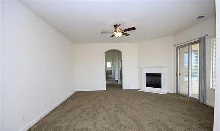 Martingale Court, Wilton, California image 21