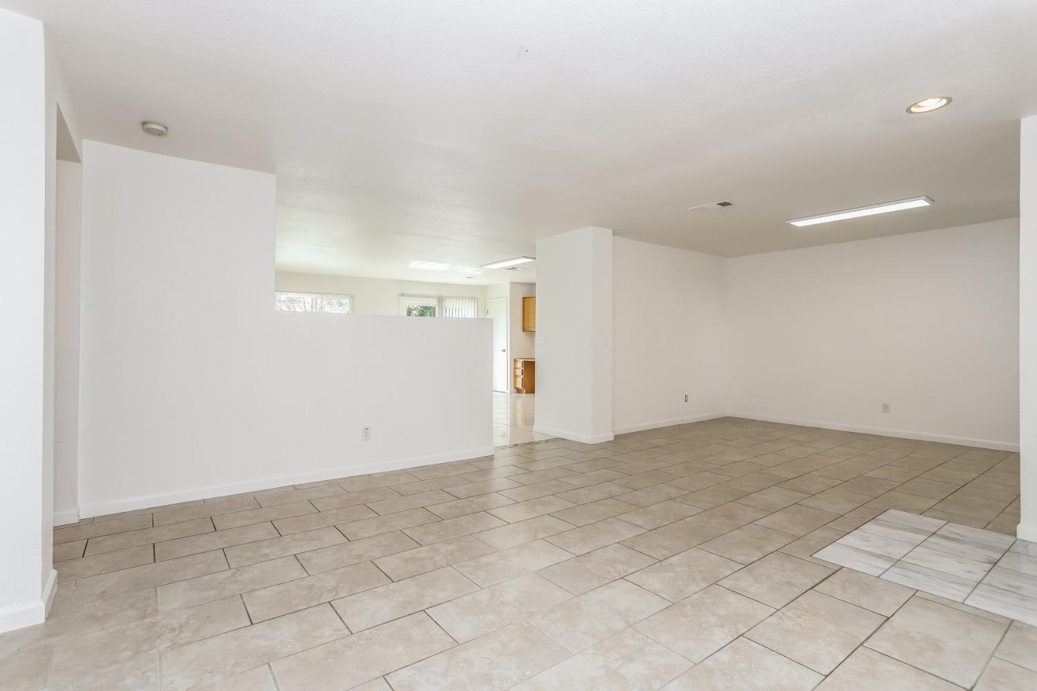 Gardner Court, Folsom, California image 7