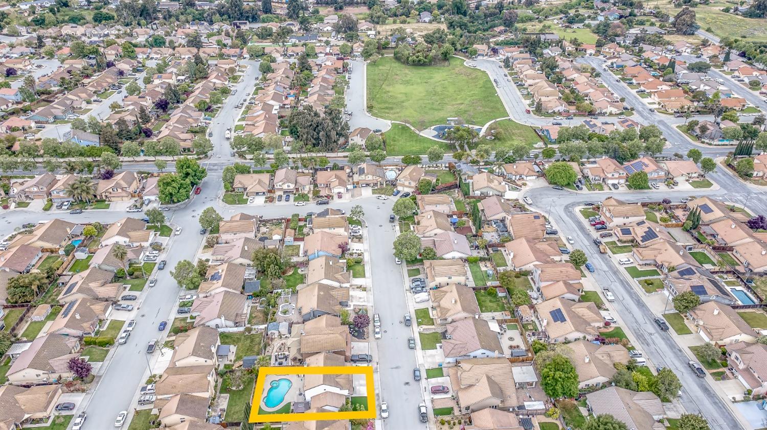 Detail Gallery Image 53 of 56 For 1701 Hemlock Ct, Hollister,  CA 95023 - 4 Beds | 2/1 Baths