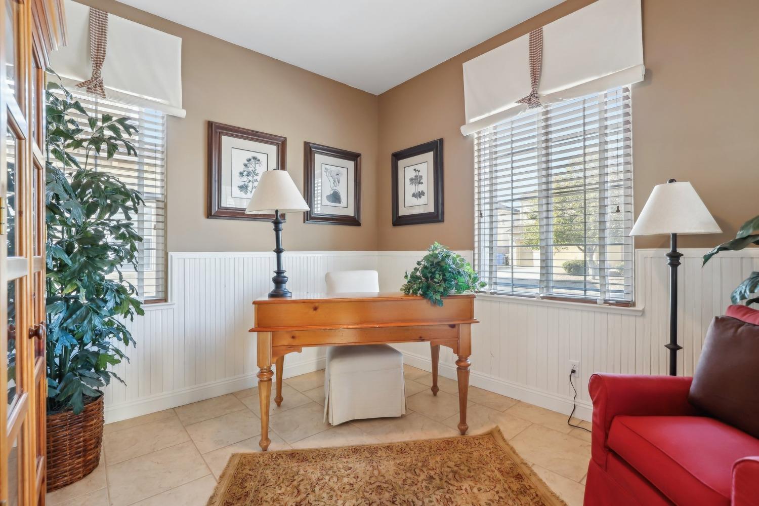 Detail Gallery Image 7 of 58 For 9873 Winkle Cir, Elk Grove,  CA 95757 - 4 Beds | 3/1 Baths