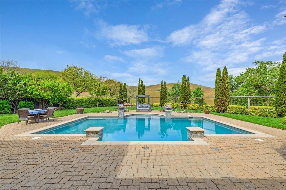 Detail Gallery Image 31 of 35 For 218 Glory Lily Ct, San Ramon,  CA 94582 - 6 Beds | 4 Baths
