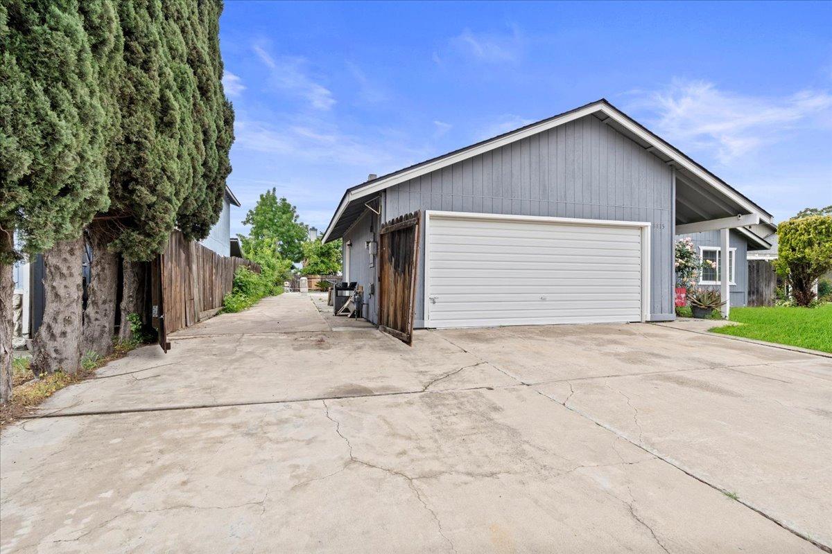 Damian Court, Stockton, California image 25