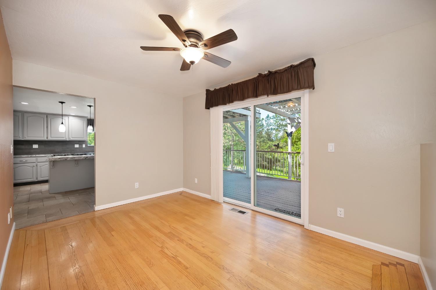 Detail Gallery Image 14 of 73 For 285 Fairidge Dr, Applegate,  CA 95703 - 4 Beds | 2/1 Baths