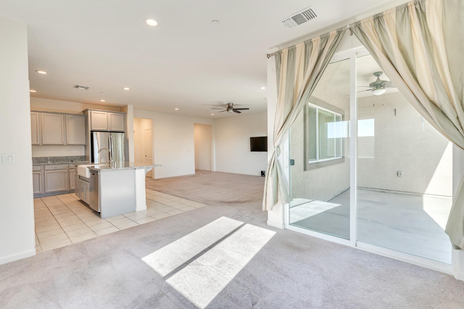 Detail Gallery Image 23 of 66 For 737 Betten St, Los Banos,  CA 93635 - 2 Beds | 2 Baths