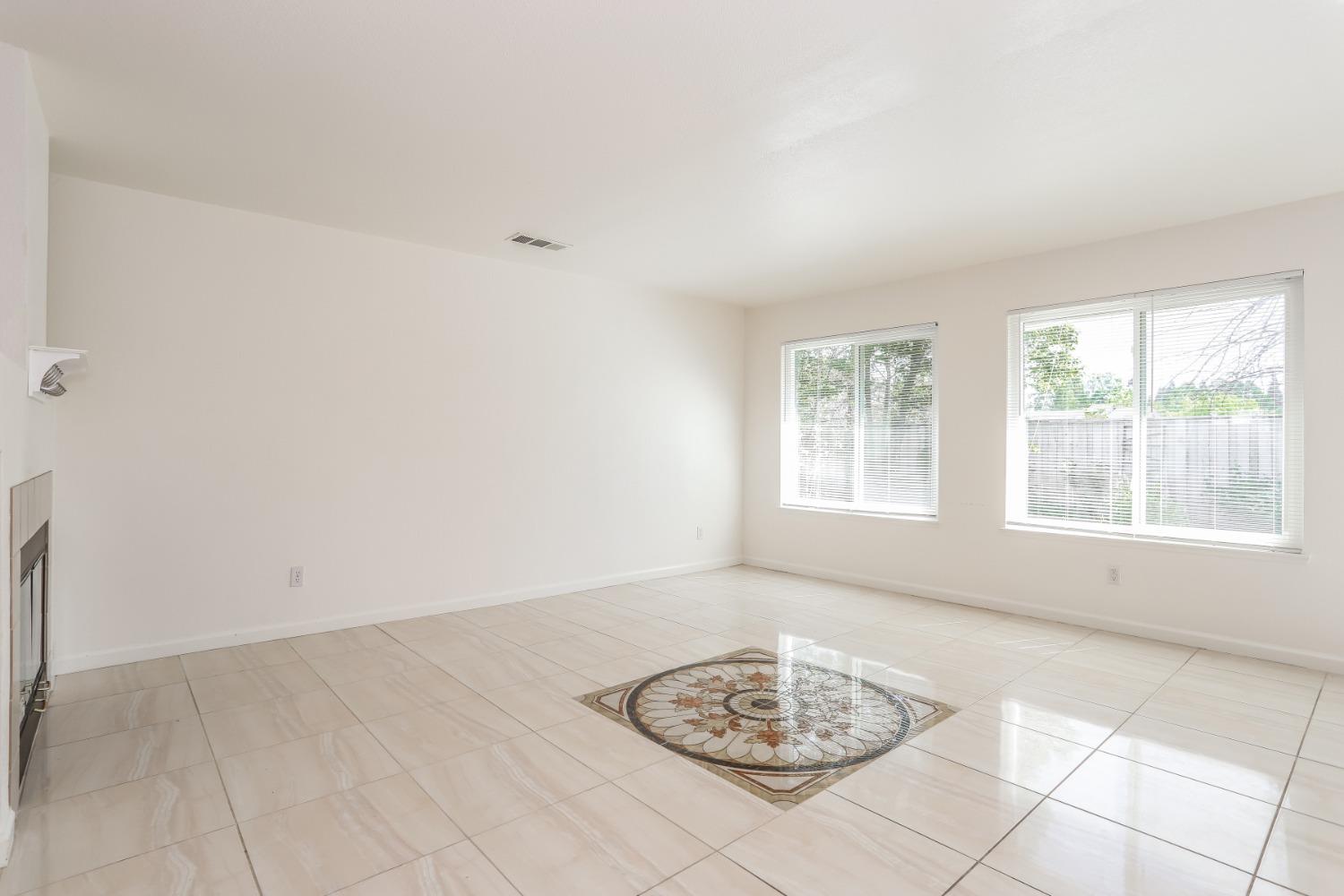 Gardner Court, Folsom, California image 11
