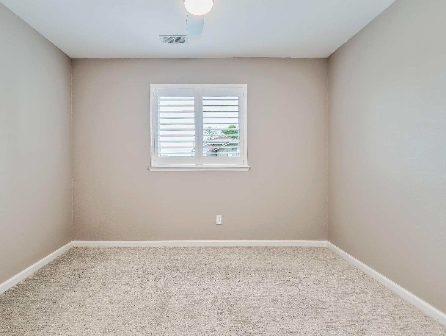 Hemlock Court, Hollister, California image 39