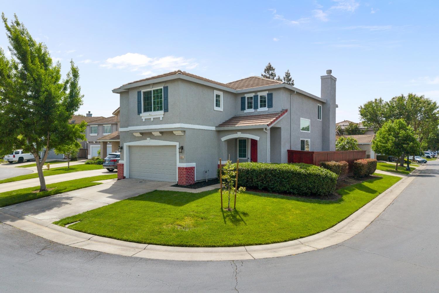 Brook Falls Court, Stockton, California image 45
