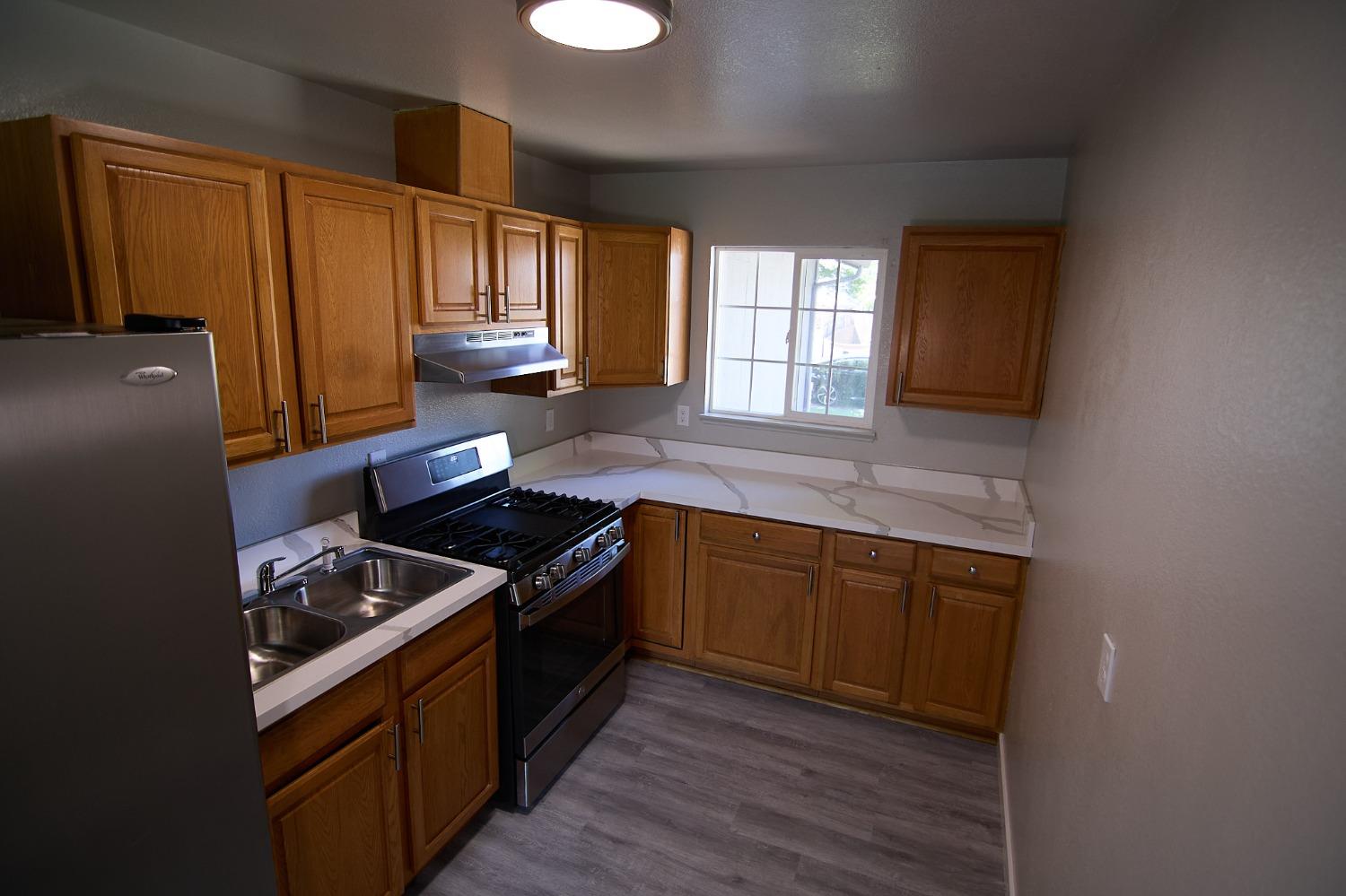 Detail Gallery Image 10 of 23 For 2650 Cadjew Ave, Sacramento,  CA 95832 - 3 Beds | 2 Baths