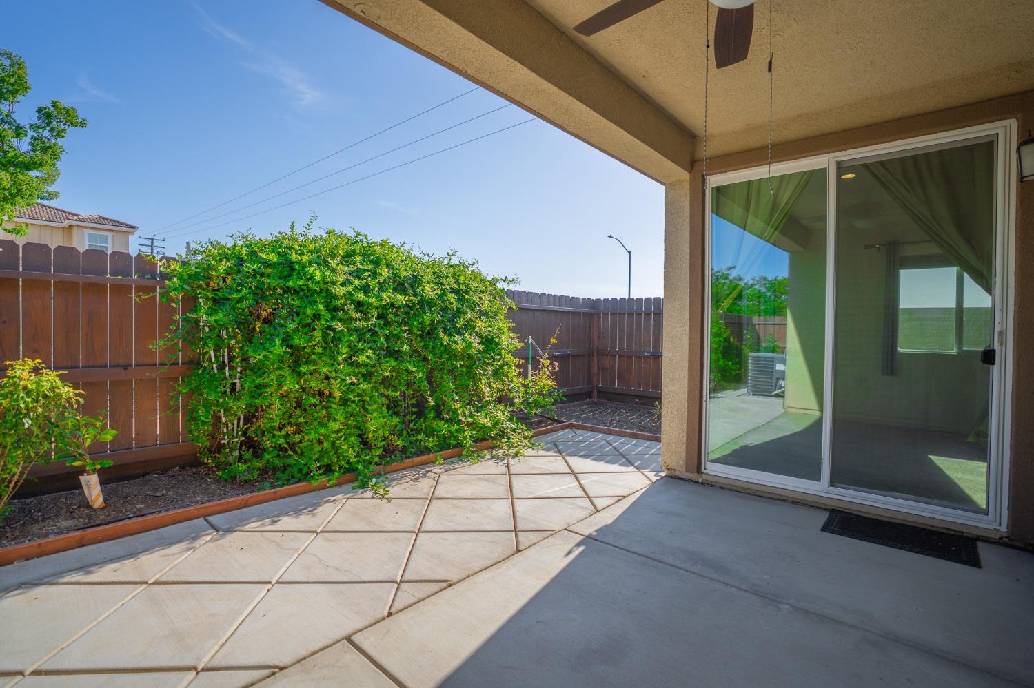 Detail Gallery Image 40 of 66 For 737 Betten St, Los Banos,  CA 93635 - 2 Beds | 2 Baths