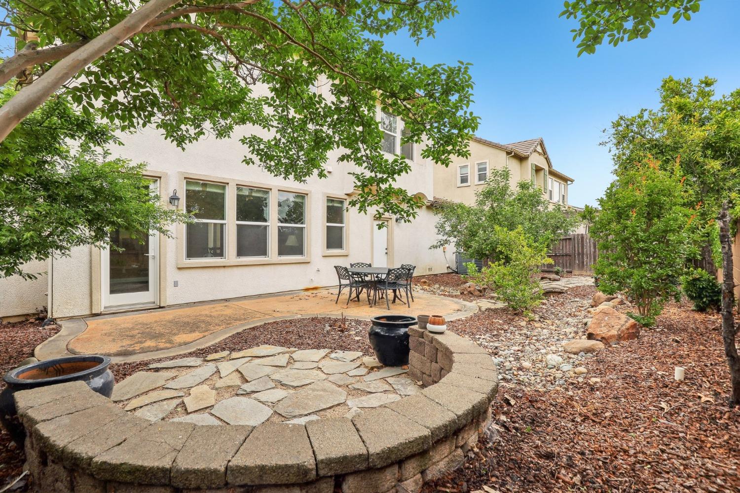 Detail Gallery Image 48 of 58 For 9873 Winkle Cir, Elk Grove,  CA 95757 - 4 Beds | 3/1 Baths