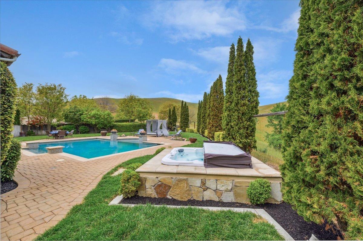 Detail Gallery Image 26 of 35 For 218 Glory Lily Ct, San Ramon,  CA 94582 - 6 Beds | 4 Baths