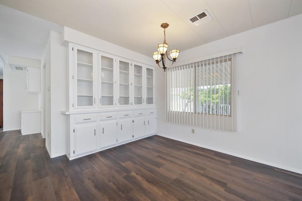 Detail Gallery Image 12 of 35 For 163 Rimma Way, Roseville,  CA 95661 - 2 Beds | 2 Baths