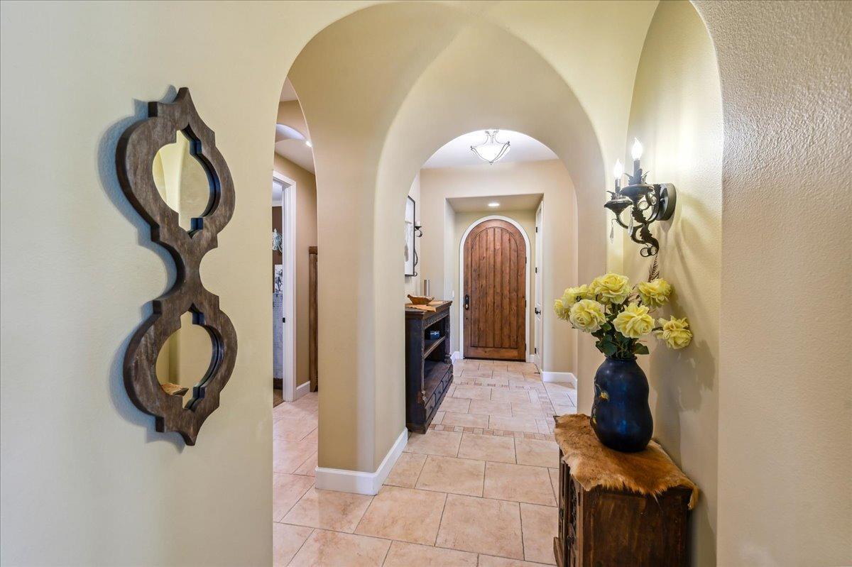 Detail Gallery Image 4 of 35 For 218 Glory Lily Ct, San Ramon,  CA 94582 - 6 Beds | 4 Baths