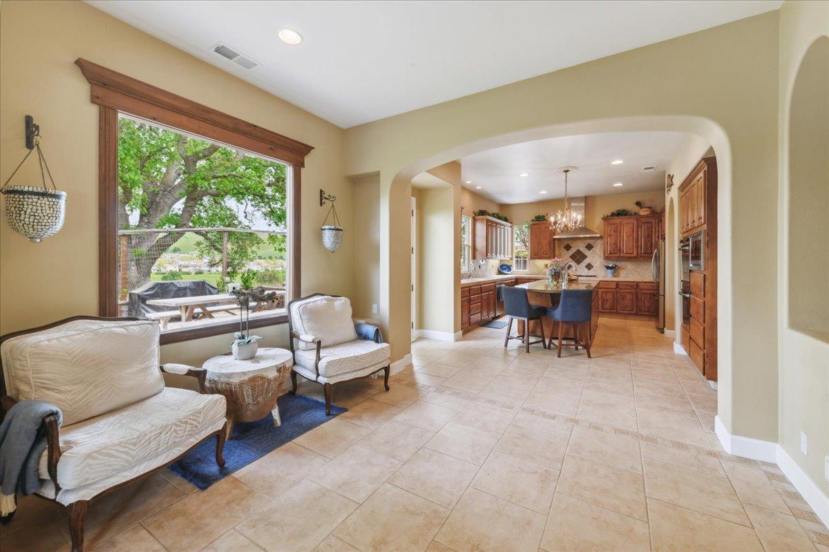 Detail Gallery Image 12 of 35 For 218 Glory Lily Ct, San Ramon,  CA 94582 - 6 Beds | 4 Baths