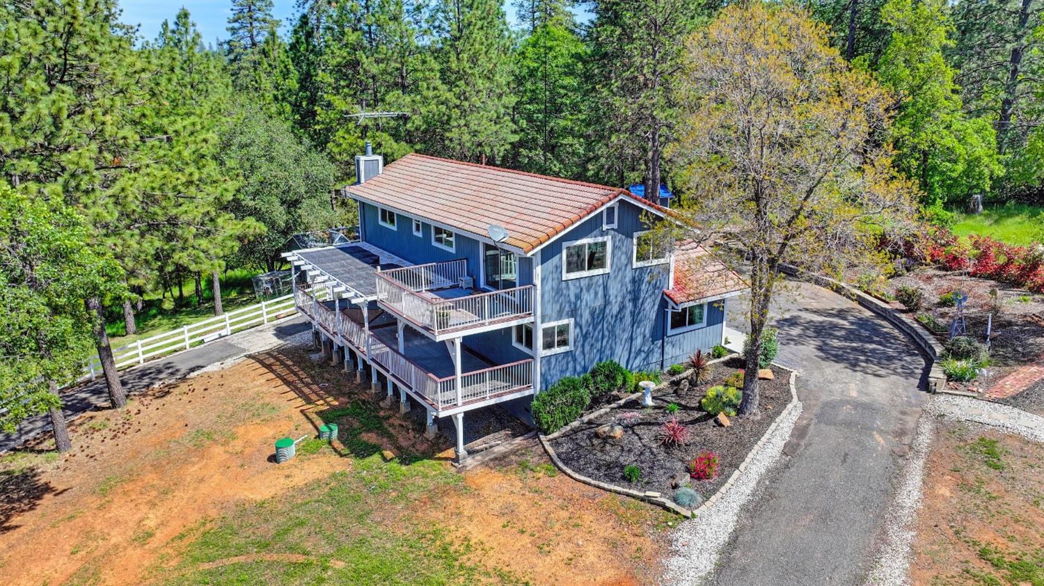 Detail Gallery Image 1 of 73 For 285 Fairidge Dr, Applegate,  CA 95703 - 4 Beds | 2/1 Baths