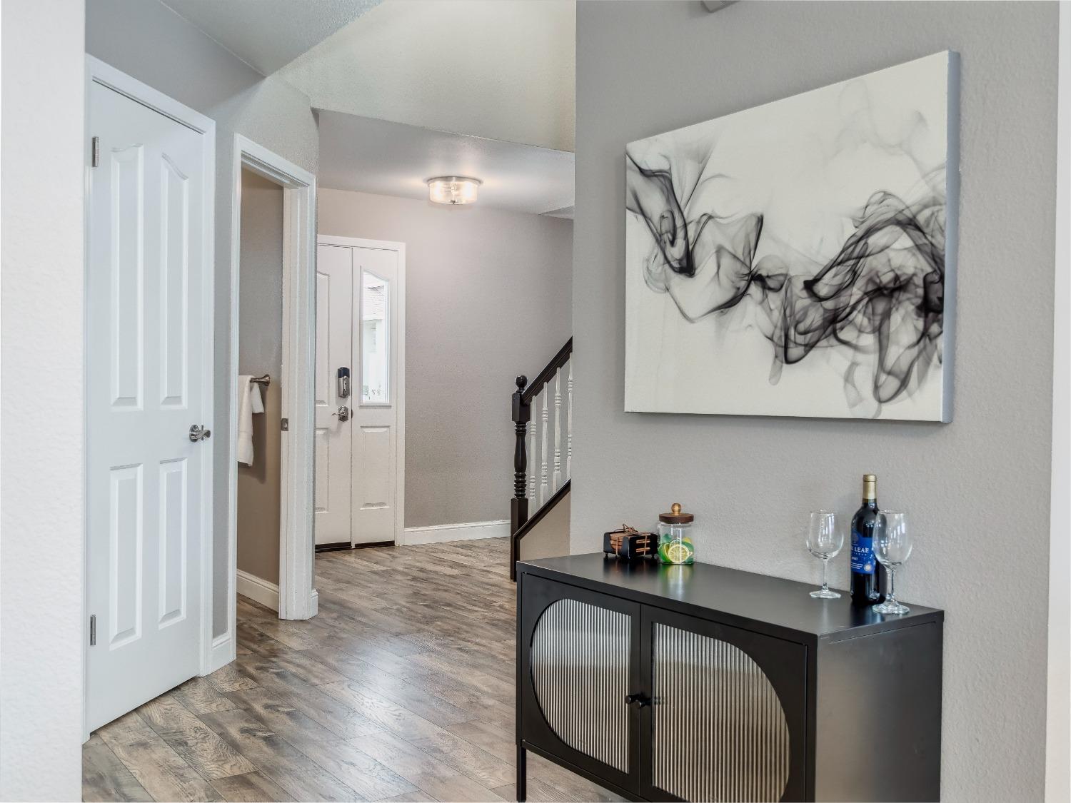Hemlock Court, Hollister, California image 35