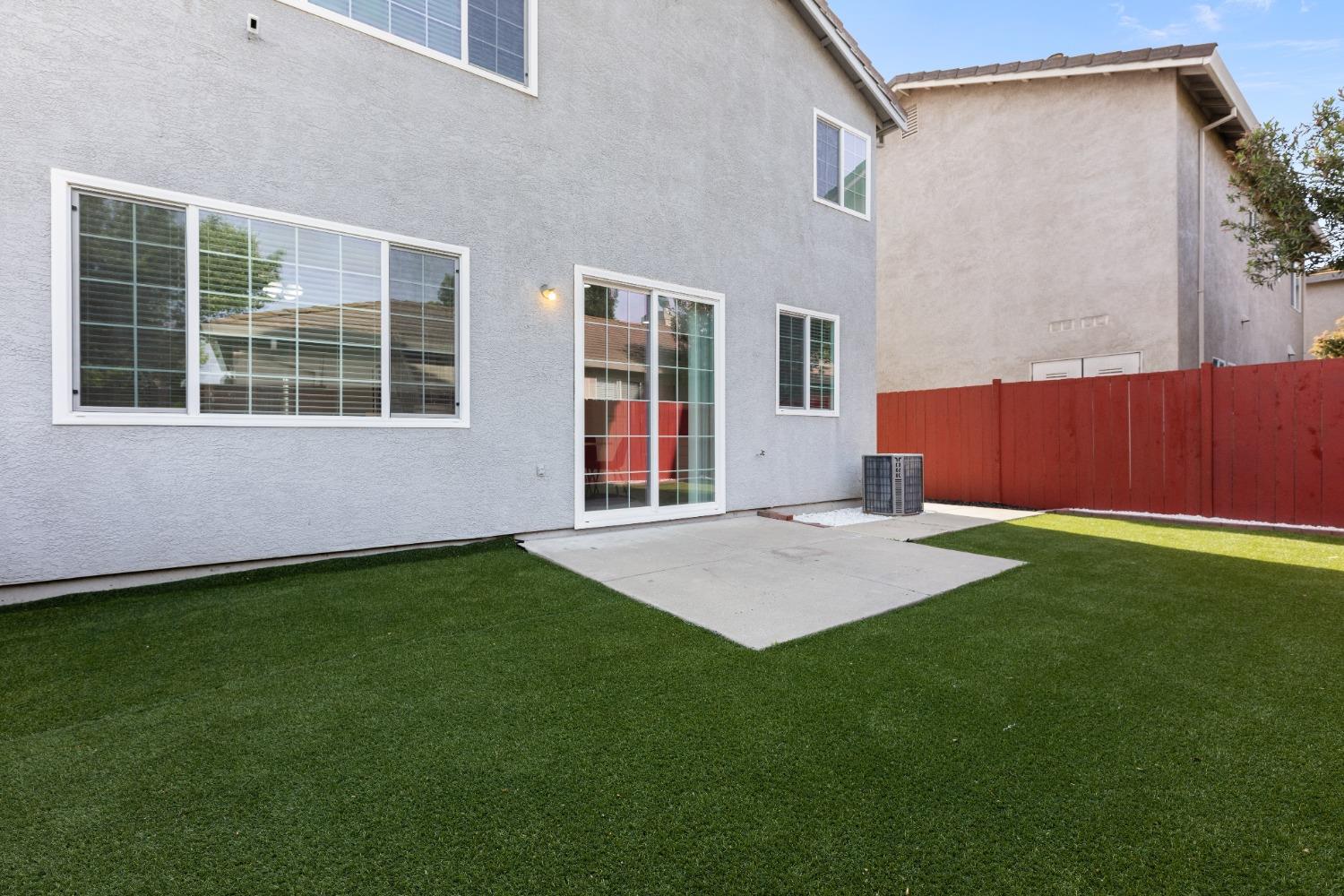 Brook Falls Court, Stockton, California image 39