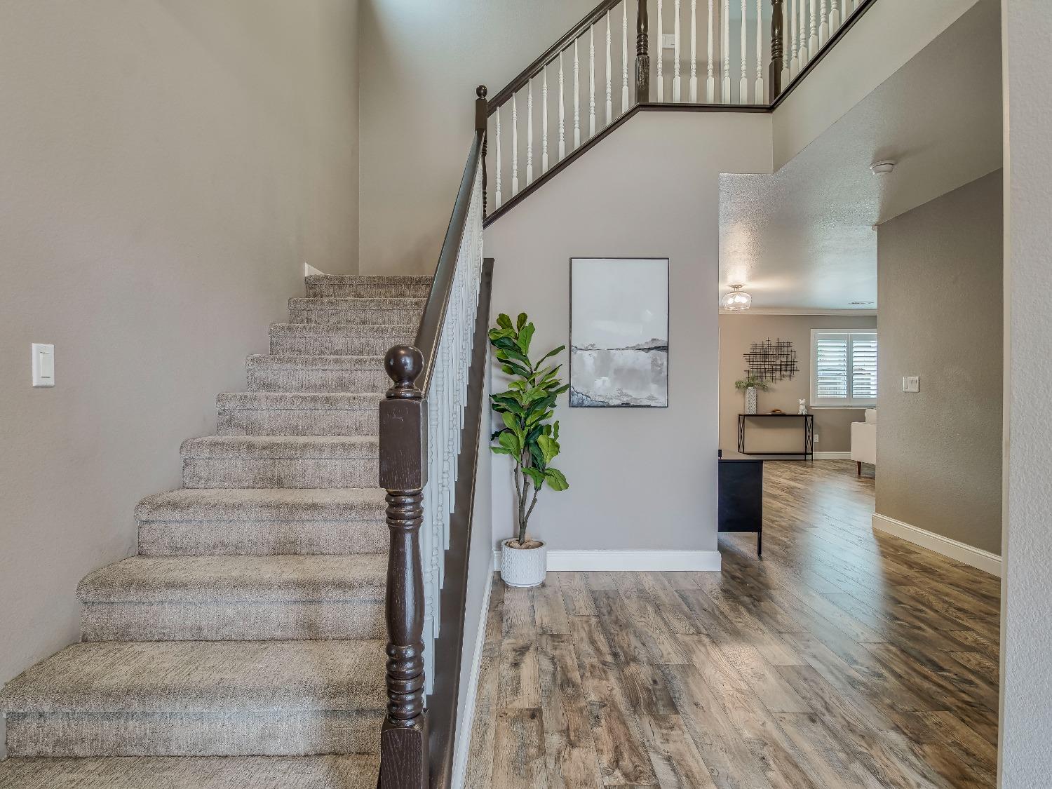 Hemlock Court, Hollister, California image 21