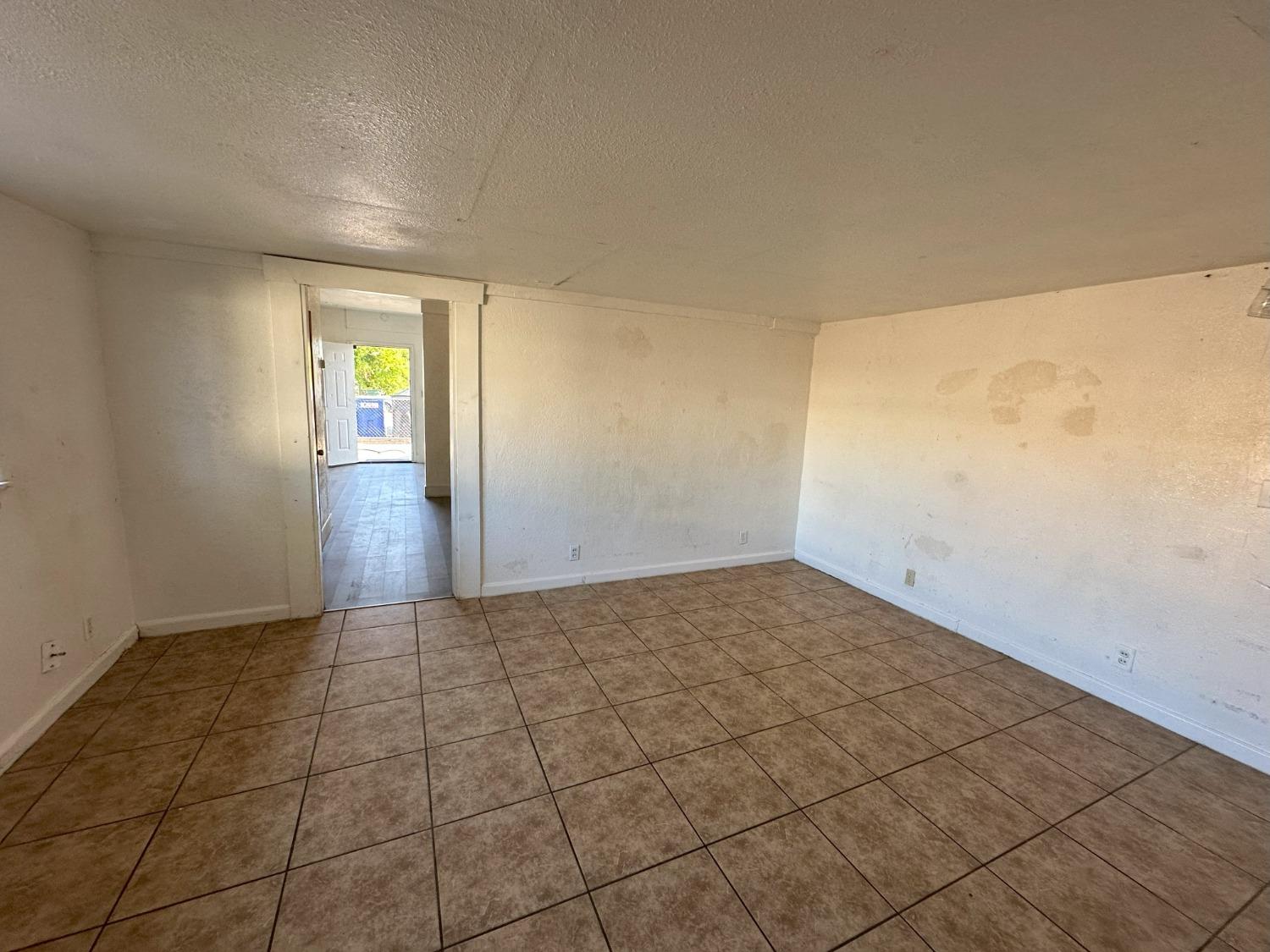 Detail Gallery Image 17 of 17 For 1236 Vito Ave, Modesto,  CA 95351 - 3 Beds | 4 Baths