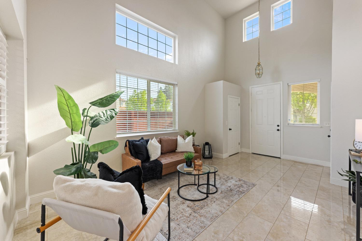 Brook Falls Court, Stockton, California image 3