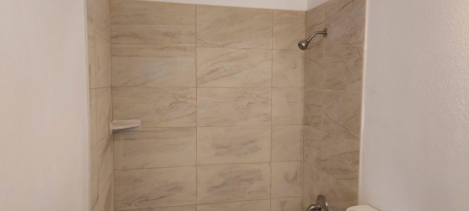 Photo #6: 225053680 Listing: Photo #6