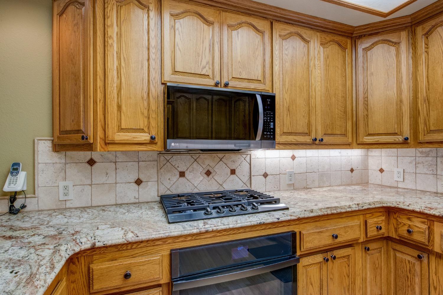 Detail Gallery Image 17 of 97 For 6909 Flat Creek Rd, Somerset,  CA 95684 - 3 Beds | 2/1 Baths