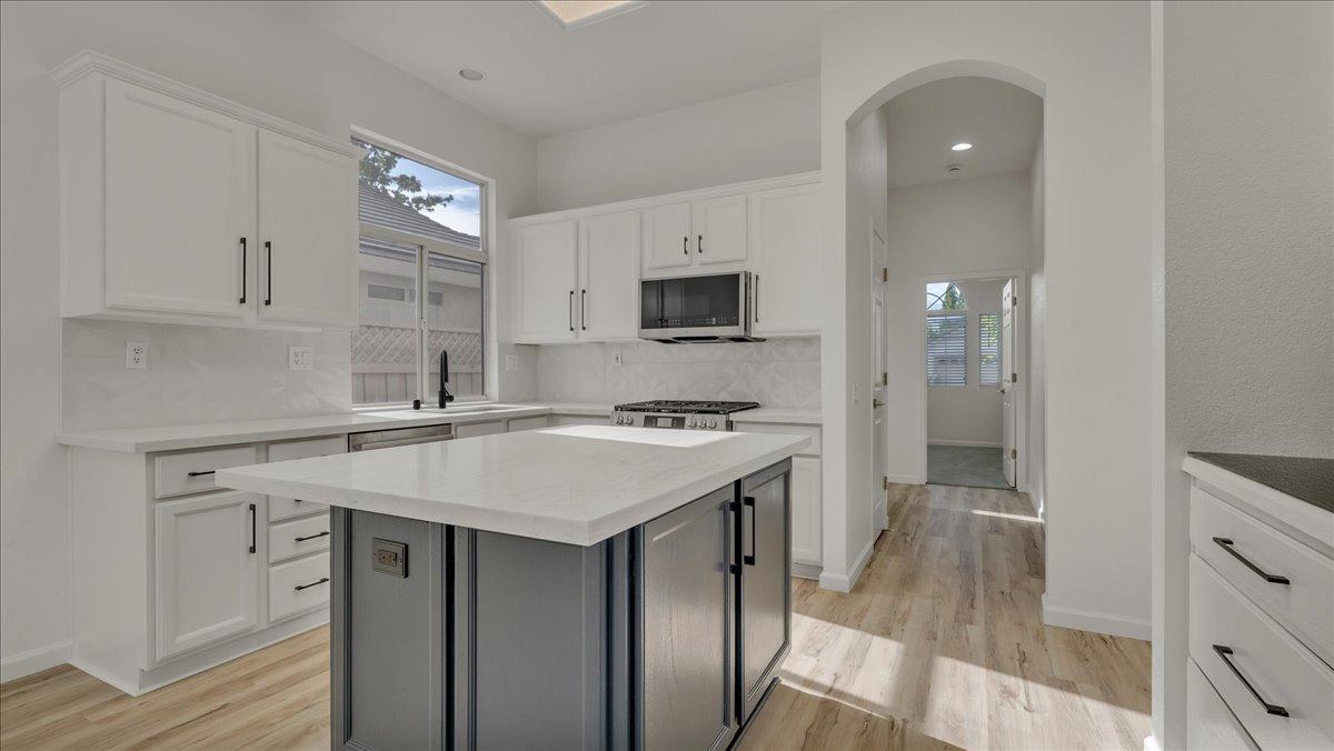 Red Willow Lane, Roseville, California image 16