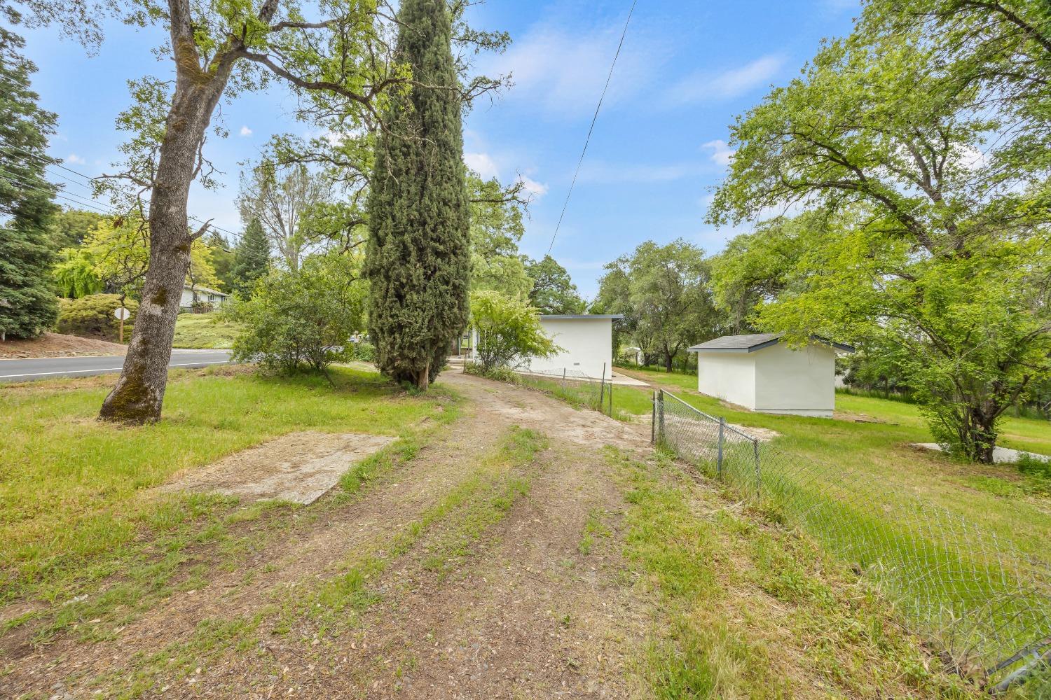 Joeger Rd, Auburn, California image 37