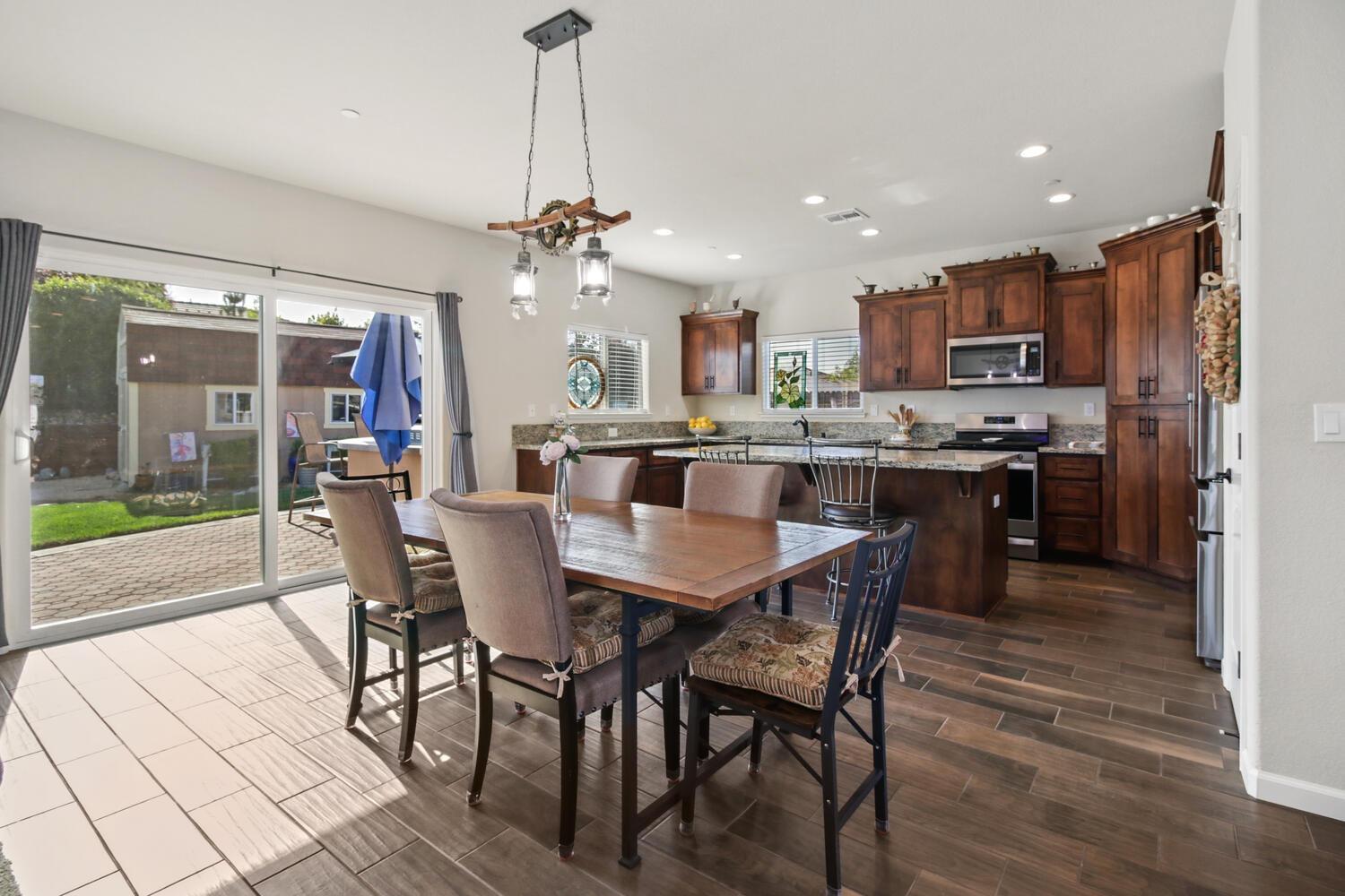 Detail Gallery Image 16 of 60 For 394 Avalon Dr, Ione,  CA 95640 - 3 Beds | 2 Baths