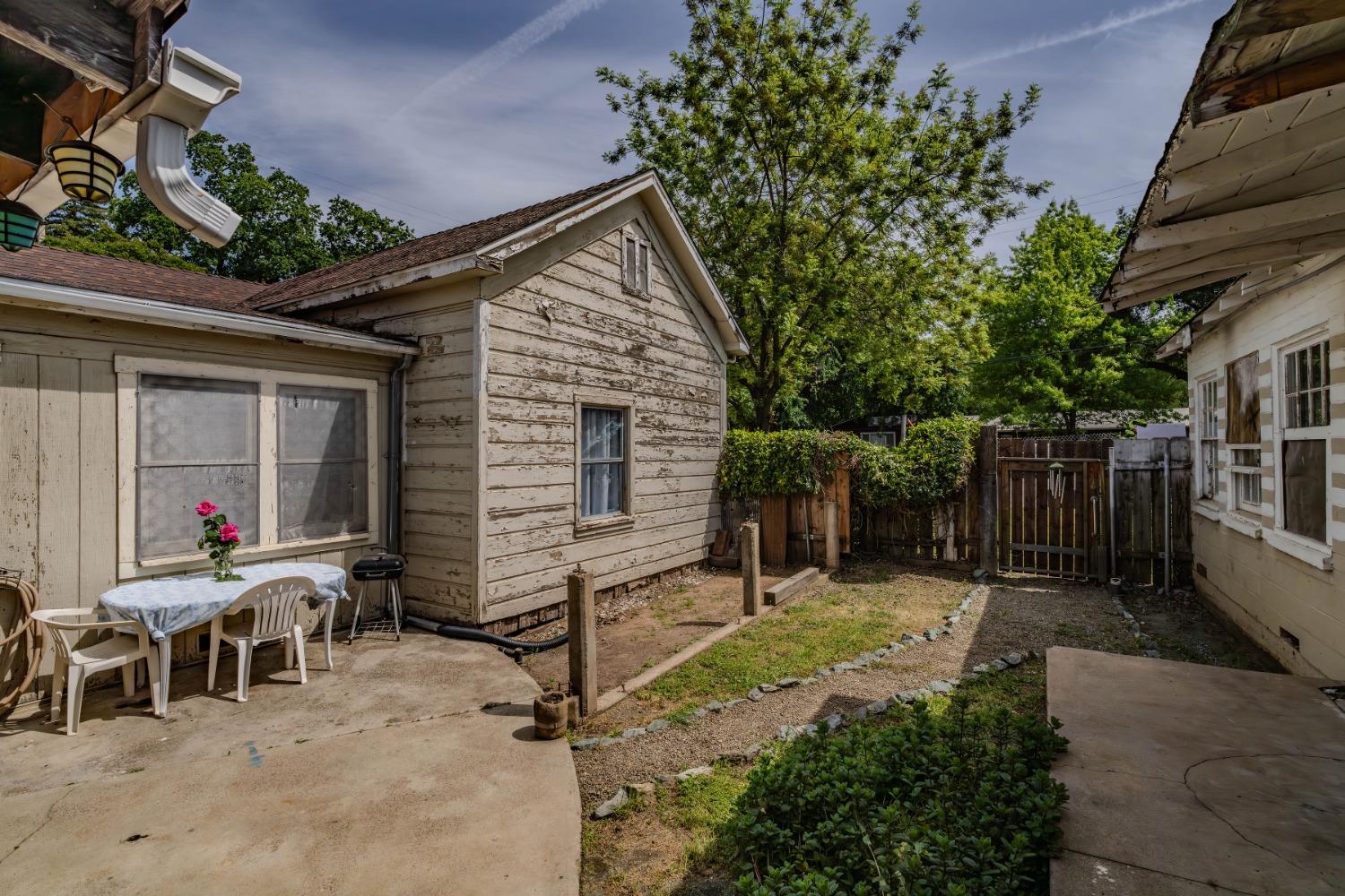 Detail Gallery Image 40 of 72 For 217 S Buena Vista St, Ione,  CA 95640 - 5 Beds | 2 Baths