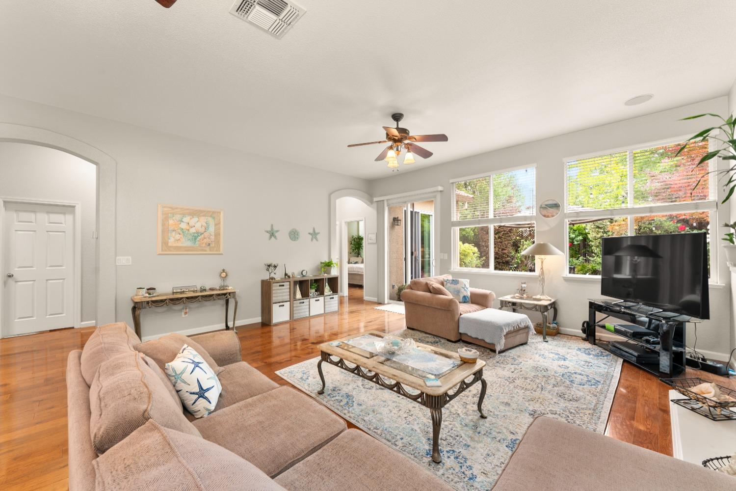 Misty Hollow Drive, Rocklin, California image 11