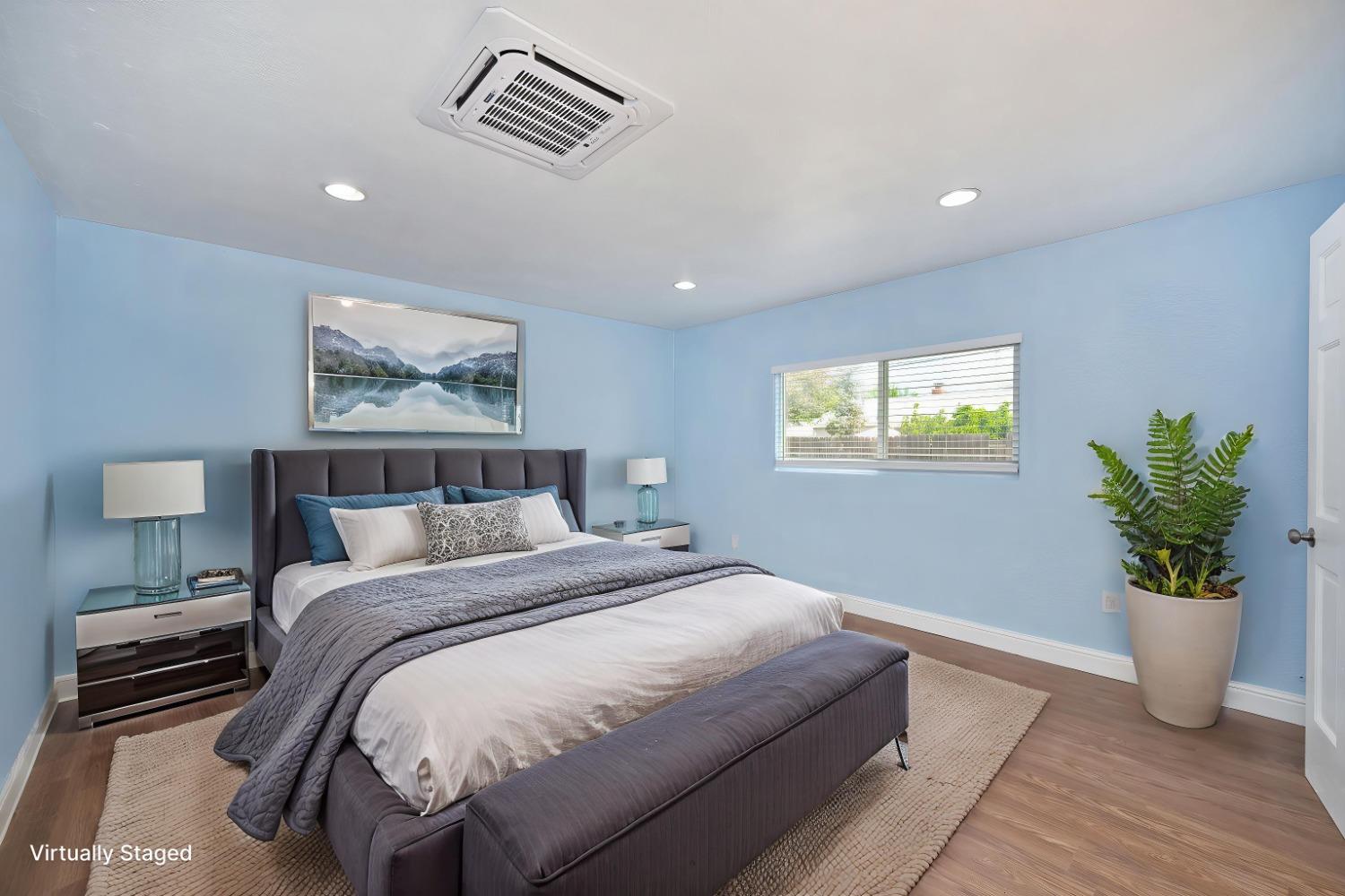Detail Gallery Image 5 of 28 For 2363 Mcgregor Dr, Rancho Cordova,  CA 95670 - 4 Beds | 4 Baths