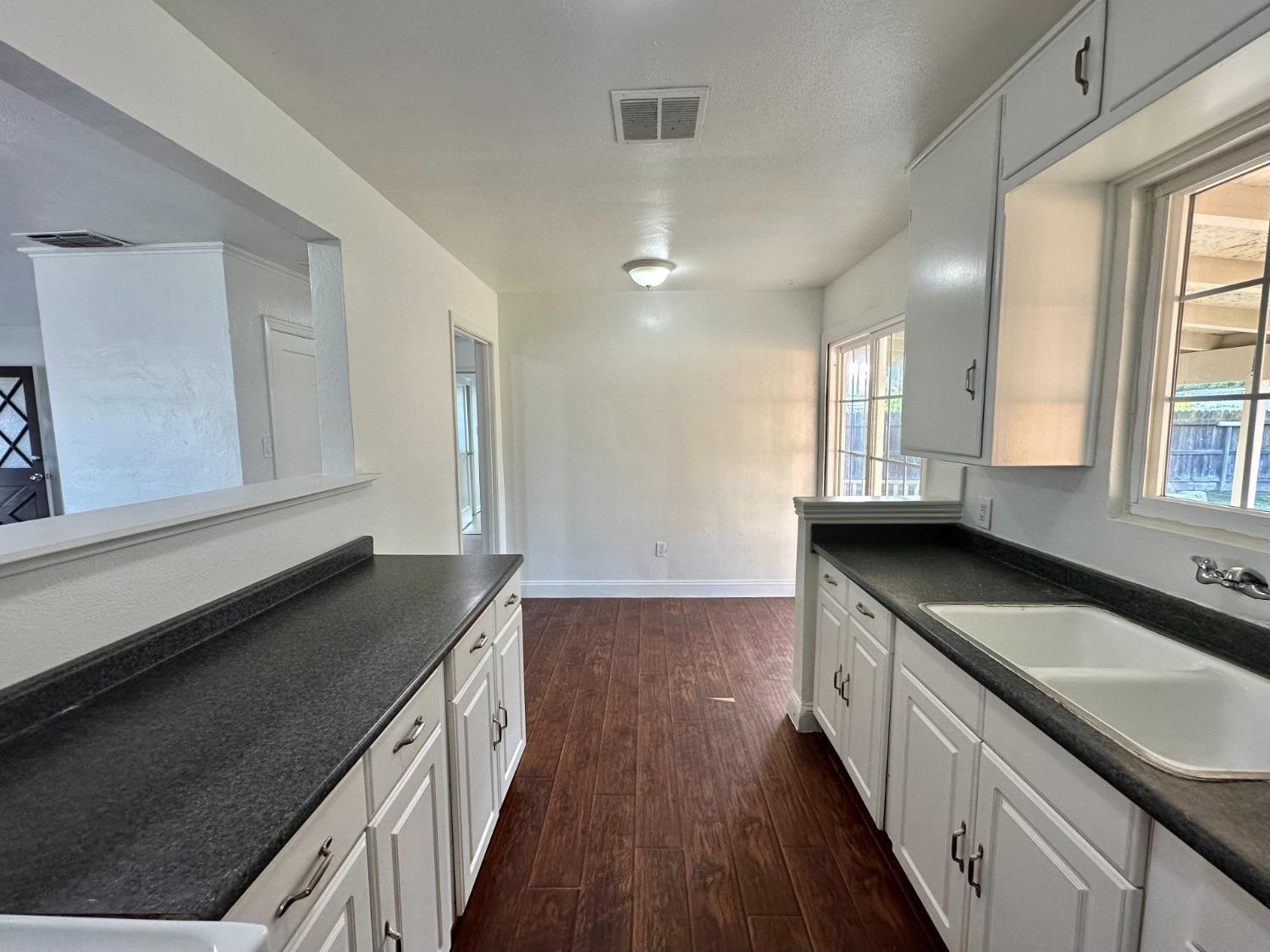 Arden Drive, Fresno, California image 10