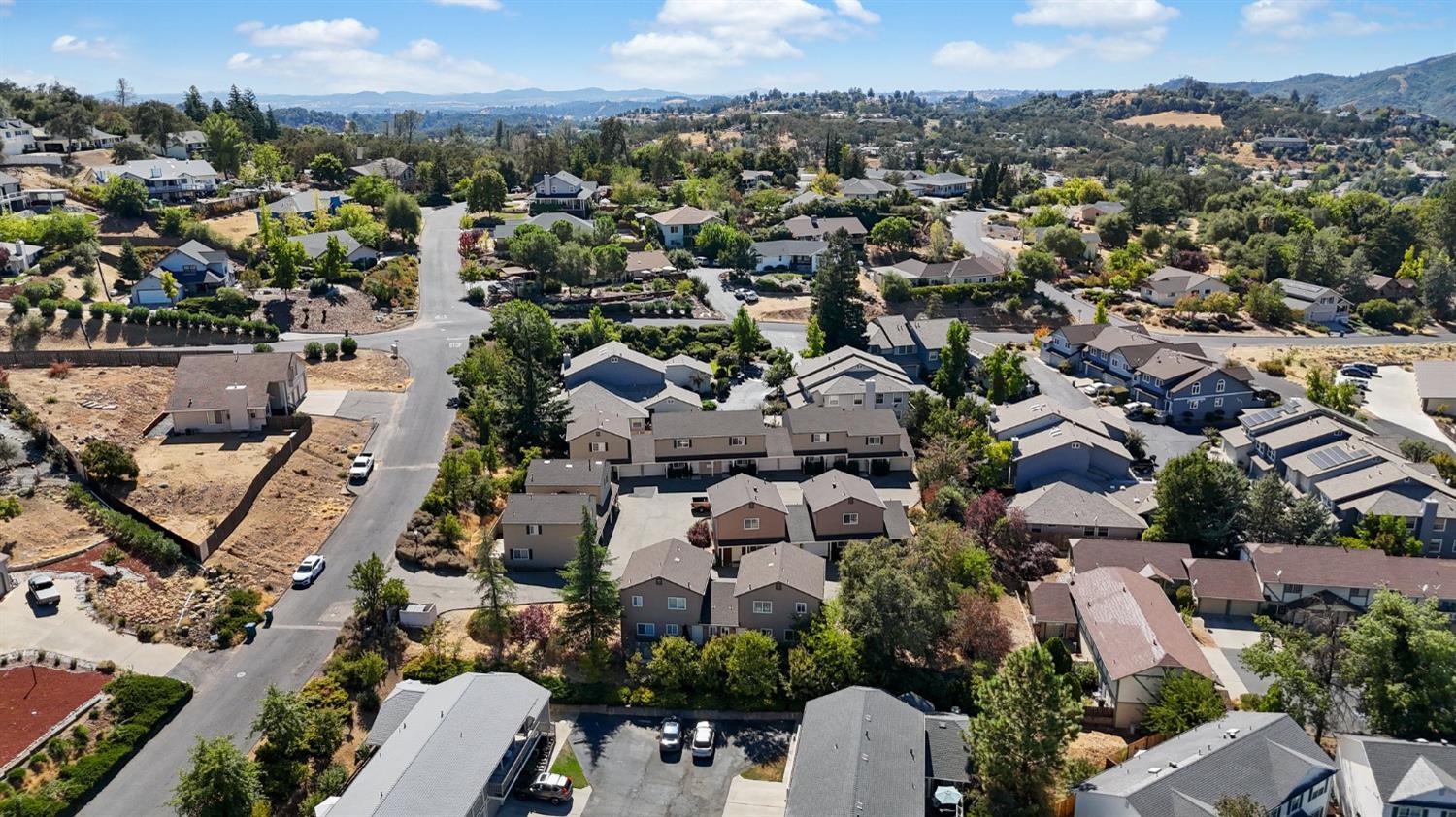 Darpinian Way, Sonora, California image 47
