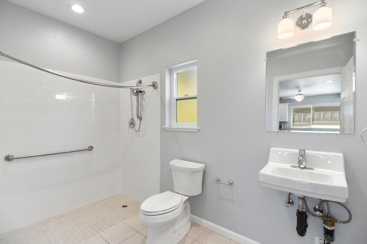 Detail Gallery Image 65 of 92 For 5060 Lexington Cir, Loomis,  CA 95650 - 6 Beds | 5 Baths