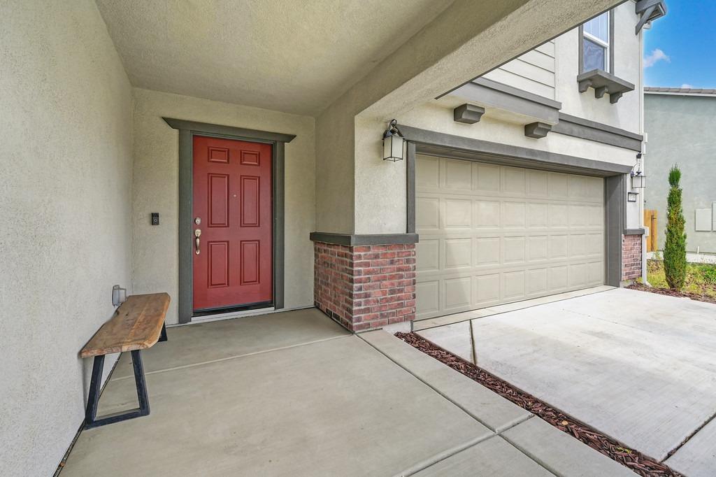 Detail Gallery Image 4 of 39 For 1735 Townsend Ave, Manteca,  CA 95337 - 4 Beds | 3 Baths